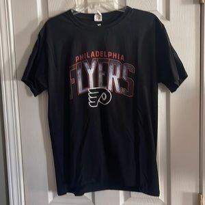 Men’s Philadelphia Flyers shirt